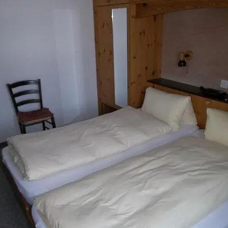 Old-jnn Saas im Prattigau