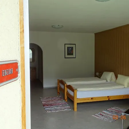 Old-jnn Saas im Prattigau