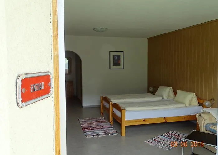 Old-jnn Saas im Prattigau