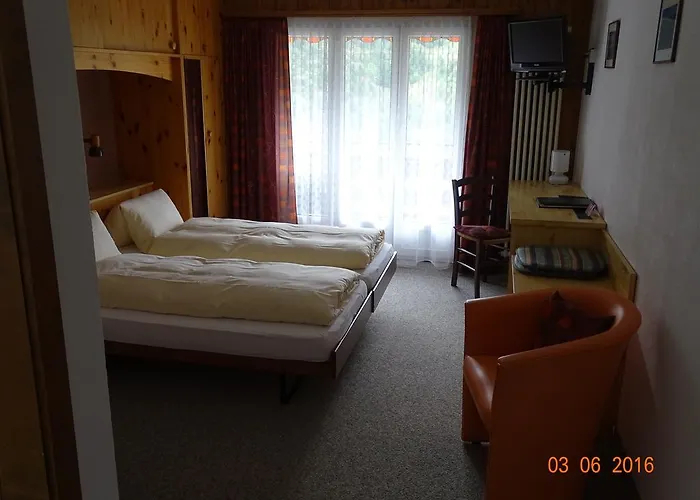 Old-jnn 2* Saas im Prattigau