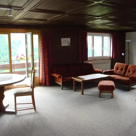 Old-jnn Saas im Prattigau